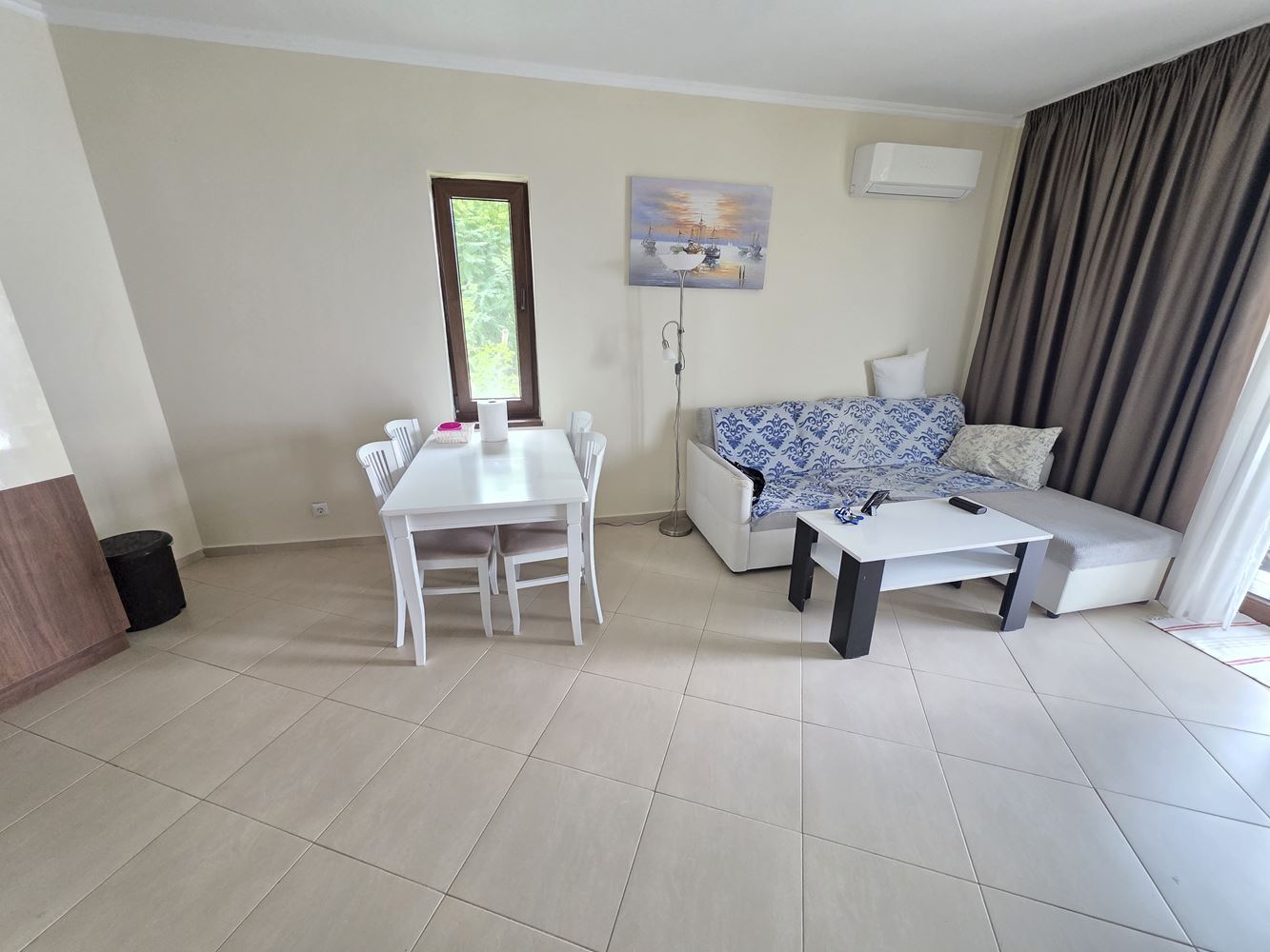 Apartament z jedną sypialnią w pierwszej linii z frontalnym widokiem na morze w Nessebarze