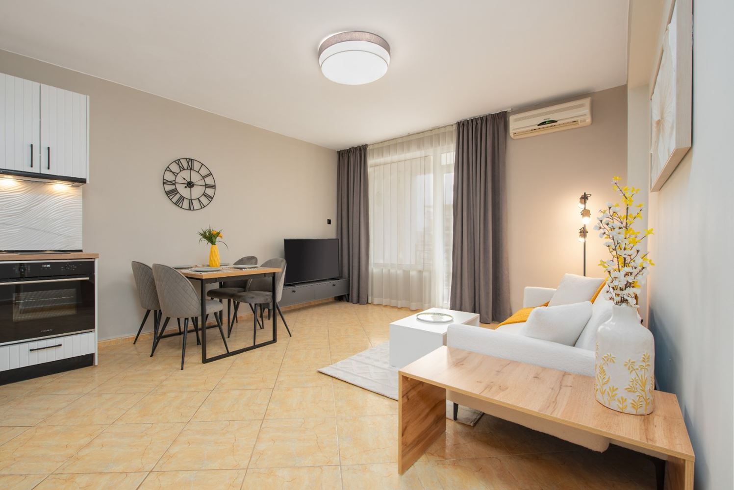 Stylowo wyremontowane mieszkanie z dwiema sypialniami w zadbanym kompleksie w Słonecznym Brzegu – komfort, spokój i doskonała lokalizacja