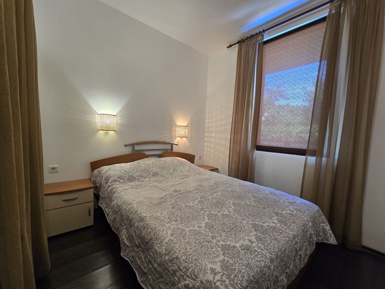 Apartament z jedną sypialnią w sercu Sozopola – bez opłaty za utrzymanie