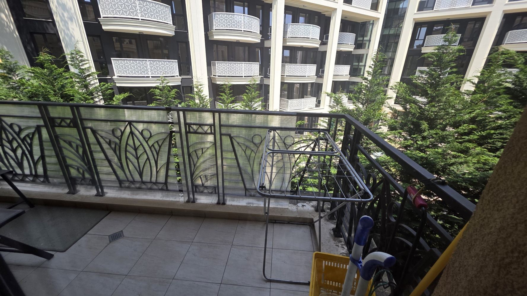 Apartament z jedną sypialnią w otoczeniu zieleni i komfortu w Słonecznym Brzegu – doskonała inwestycja i przytulny dom wakacyjny