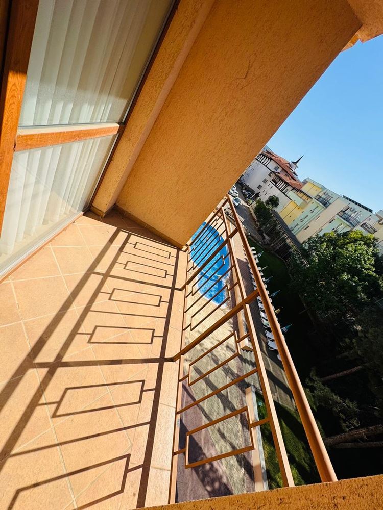 Apartament z jedną sypialnią i widokiem na basen – tylko 300 m od morza w Słonecznym Brzegu