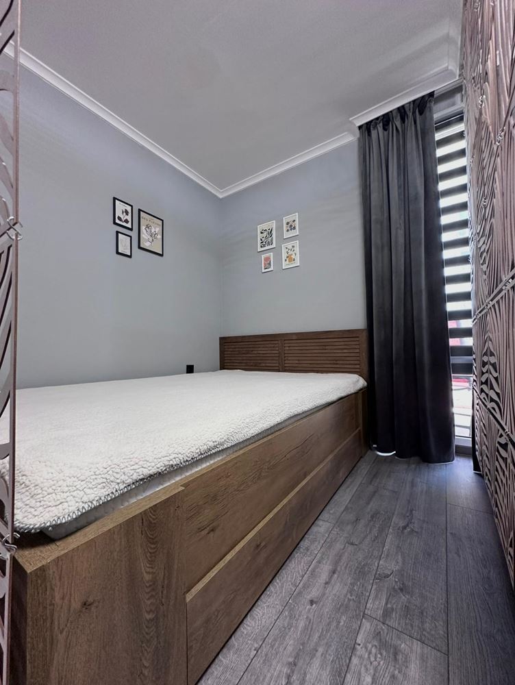 Dwupokojowe mieszkanie z częściowym widokiem na morze w Sveti Vlas – umeblowane, po remoncie, w luksusowym kompleksie zamkniętym