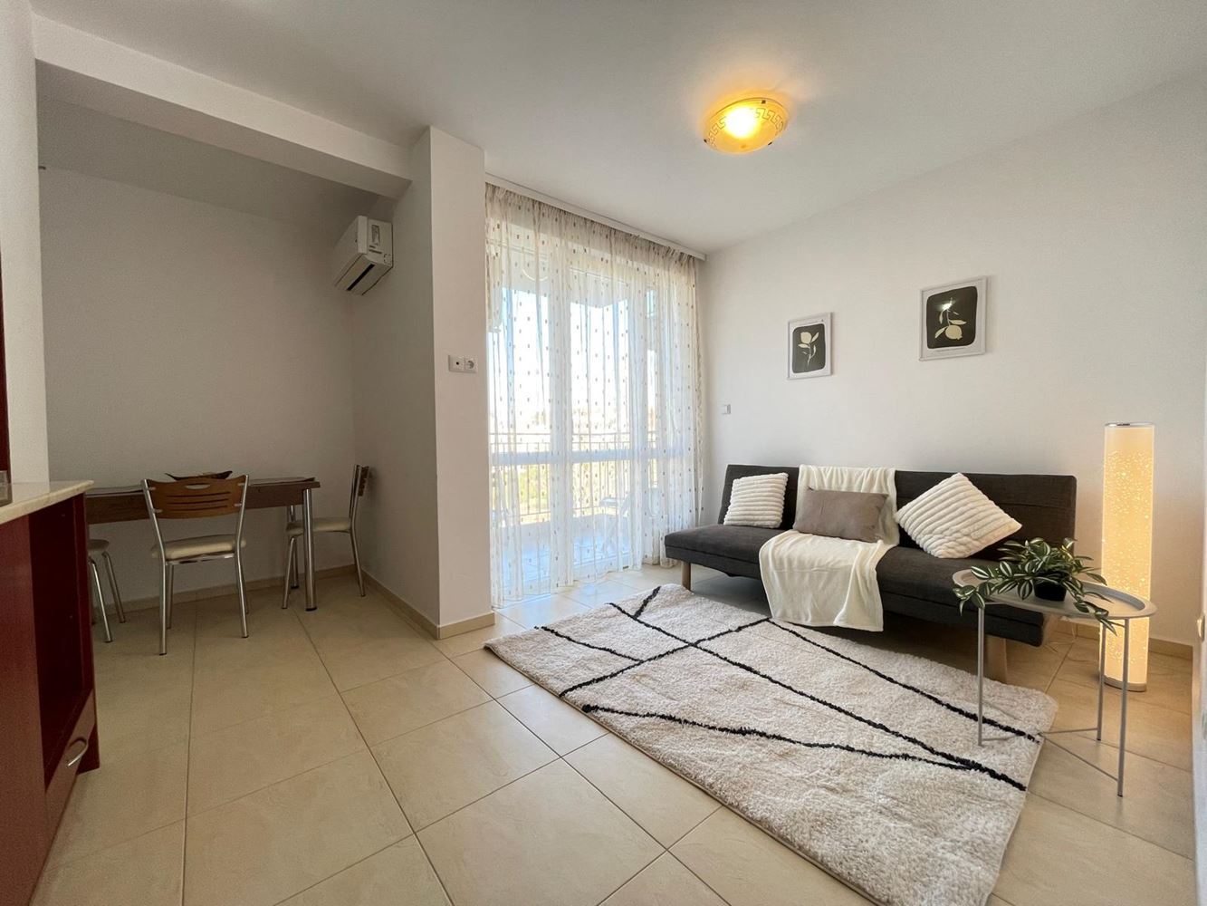 Stylowe umeblowane studio w całorocznym kompleksie w Słonecznym Brzegu, 400 metrów od plaży