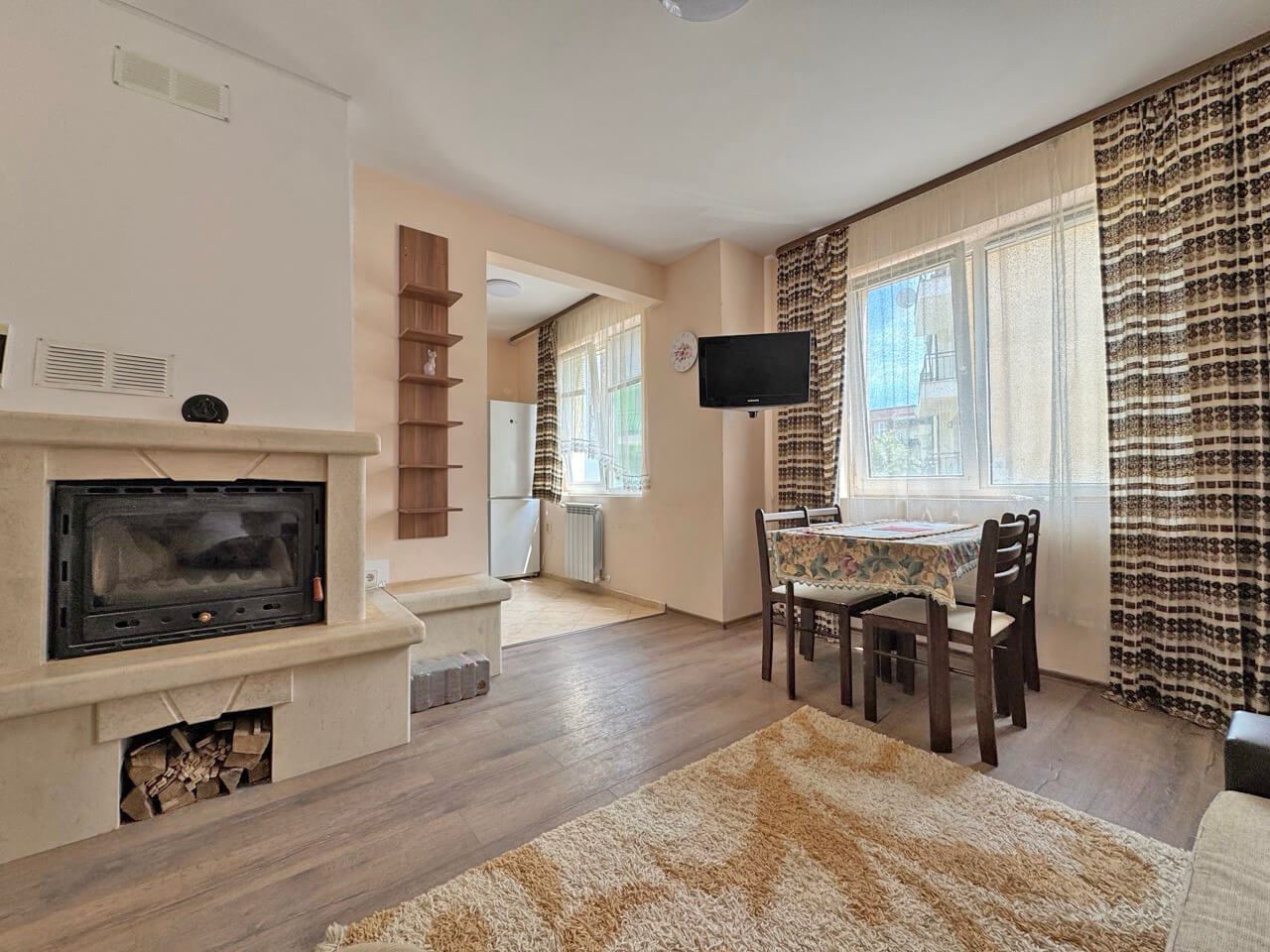 Przestronny apartament z trzema sypialniami do całorocznego zamieszkania w dzielnicy Czerno More w Nesebyrze