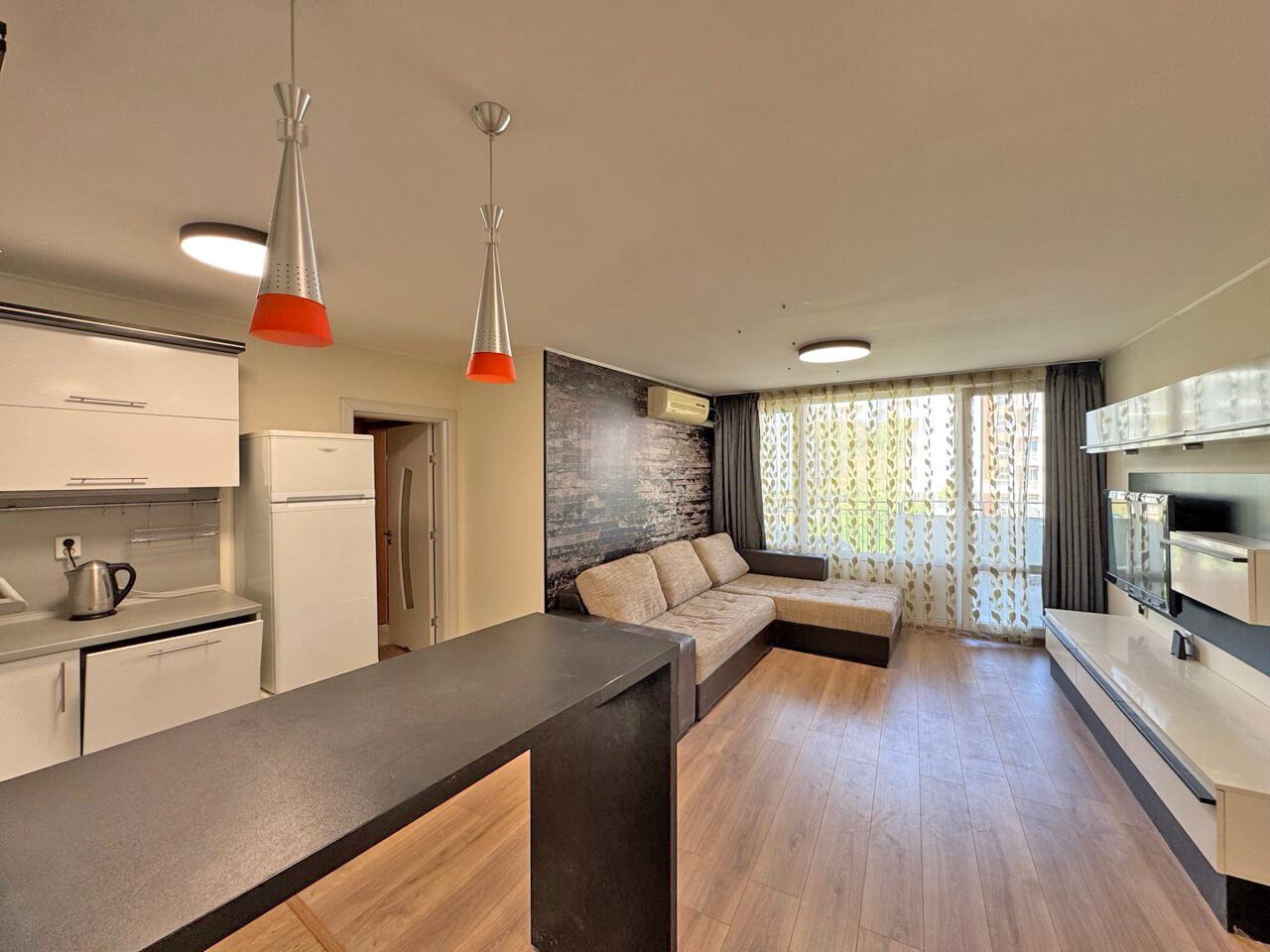 Apartament z dwiema sypialniami w luksusowym kompleksie na pierwszej linii w Świętym Własie