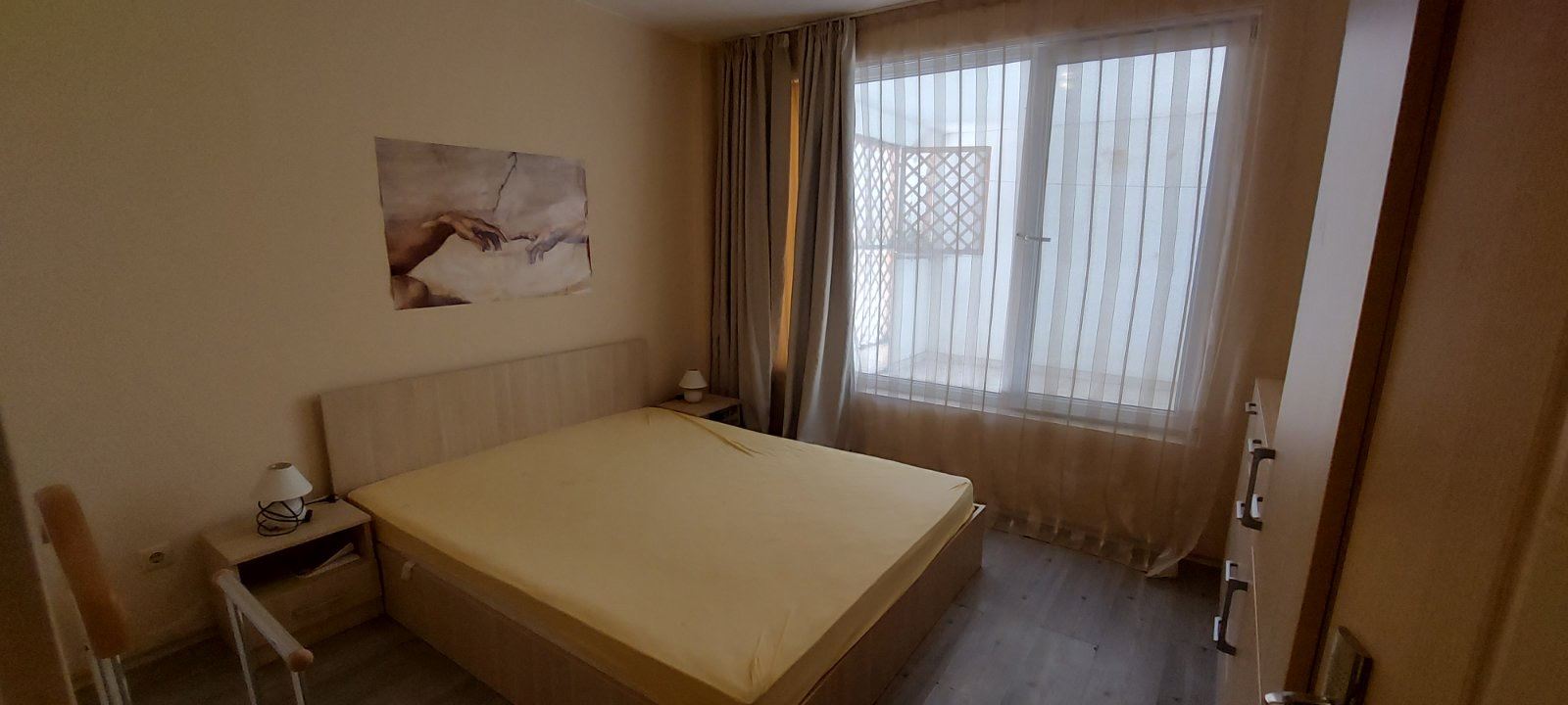 Przytulny apartament nad morzem z przestronnym tarasem i niską opłatą za utrzymanie między Słonecznym Brzegiem a Sveti Vlas