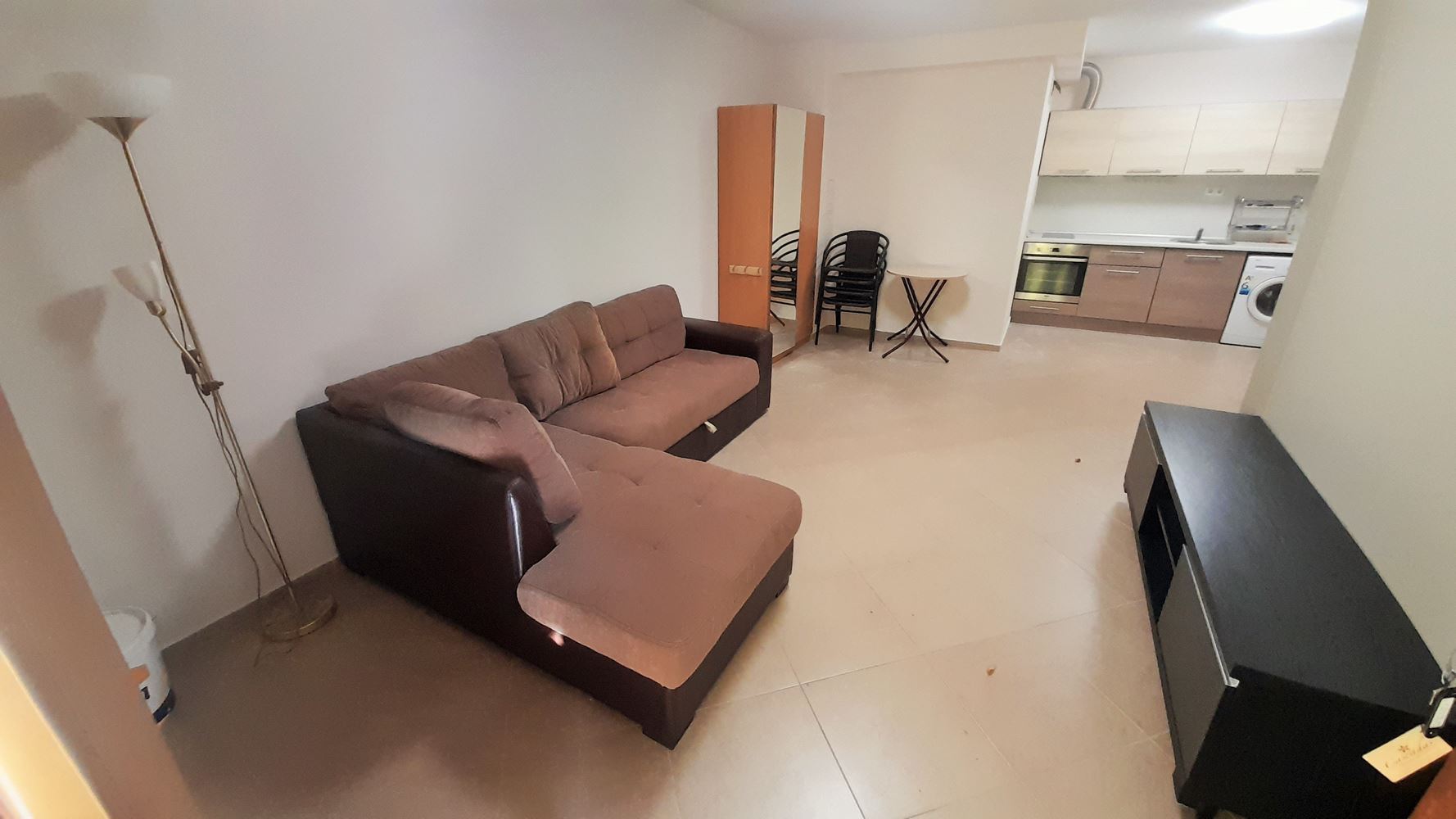 Przestronny apartament z jedną sypialnią w Słonecznym Brzegu – komfort, zieleń i doskonałe warunki do wypoczynku