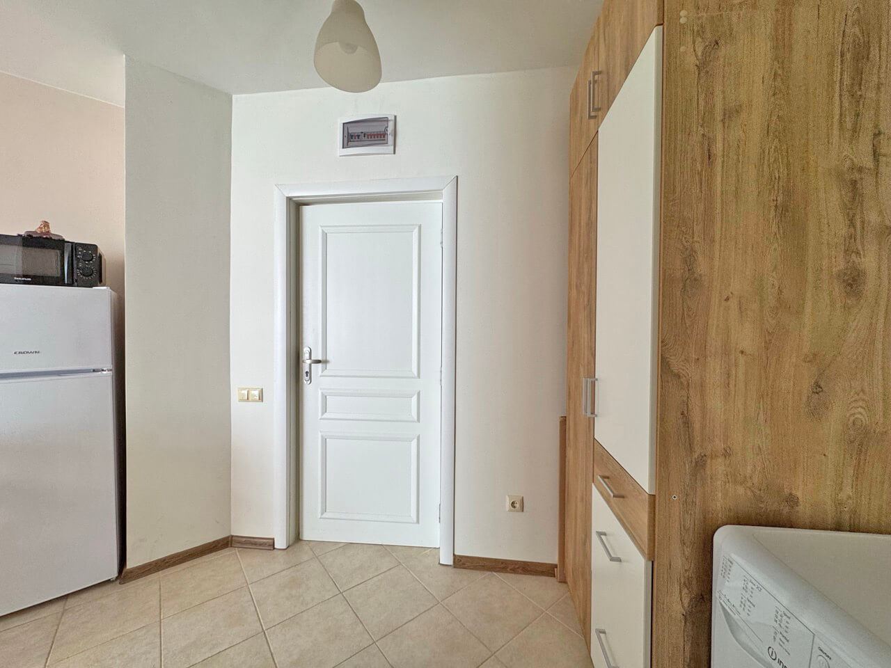 Apartament z jedną sypialnią i widokiem na basen – przytulność, zieleń i komfort na terenie zamkniętego kompleksu