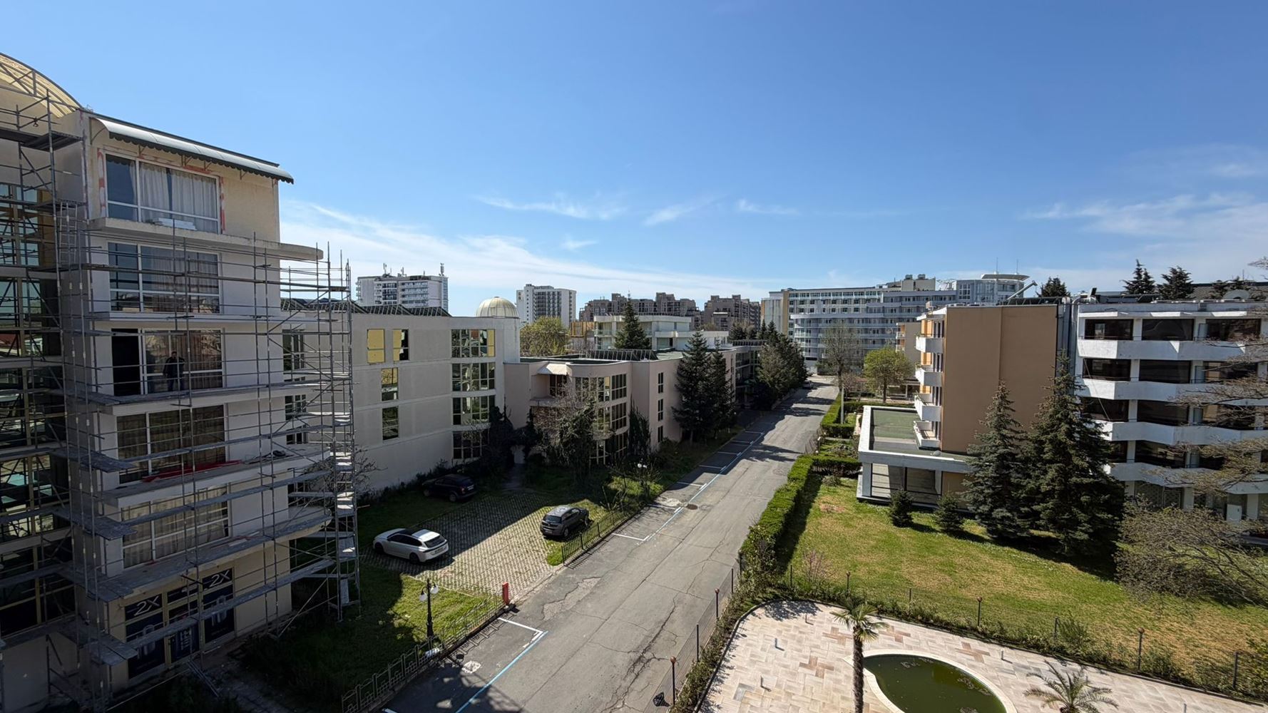 Przestronne dwupokojowe mieszkanie 300 m od morza w Słonecznym Brzegu – komfort, bezpieczeństwo i doskonała inwestycja