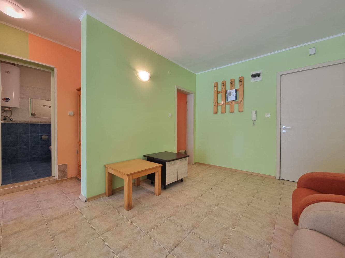 Umeblowany apartament z jedną sypialnią w Słonecznym Brzegu – funkcjonalna nieruchomość z udogodnieniami i niską opłatą eksploatacyjną