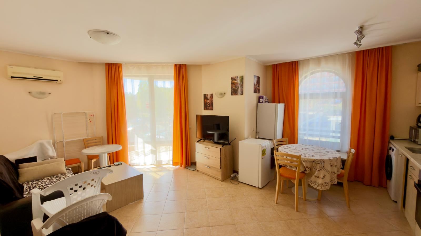Przestronny apartament z dwiema sypialniami w luksusowym kompleksie w Słonecznym Brzegu