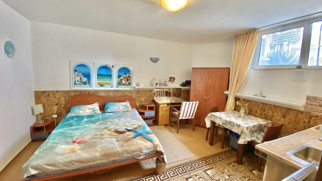 Przytulne studio w Sveti Vlas – bez opłaty eksploatacyjnej; pieszo do Marina Dinevi
