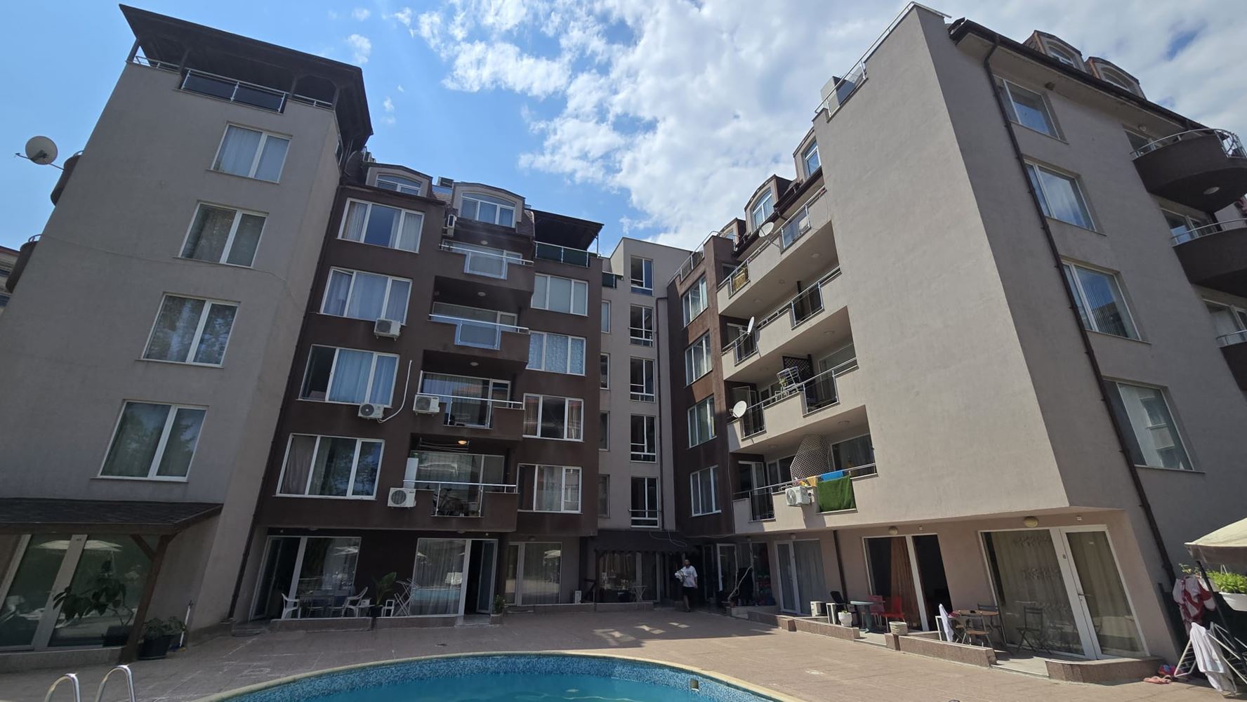 Apartament z jedną sypialnią z widokiem na park w Słonecznym Brzegu – doskonała inwestycja pod wynajem