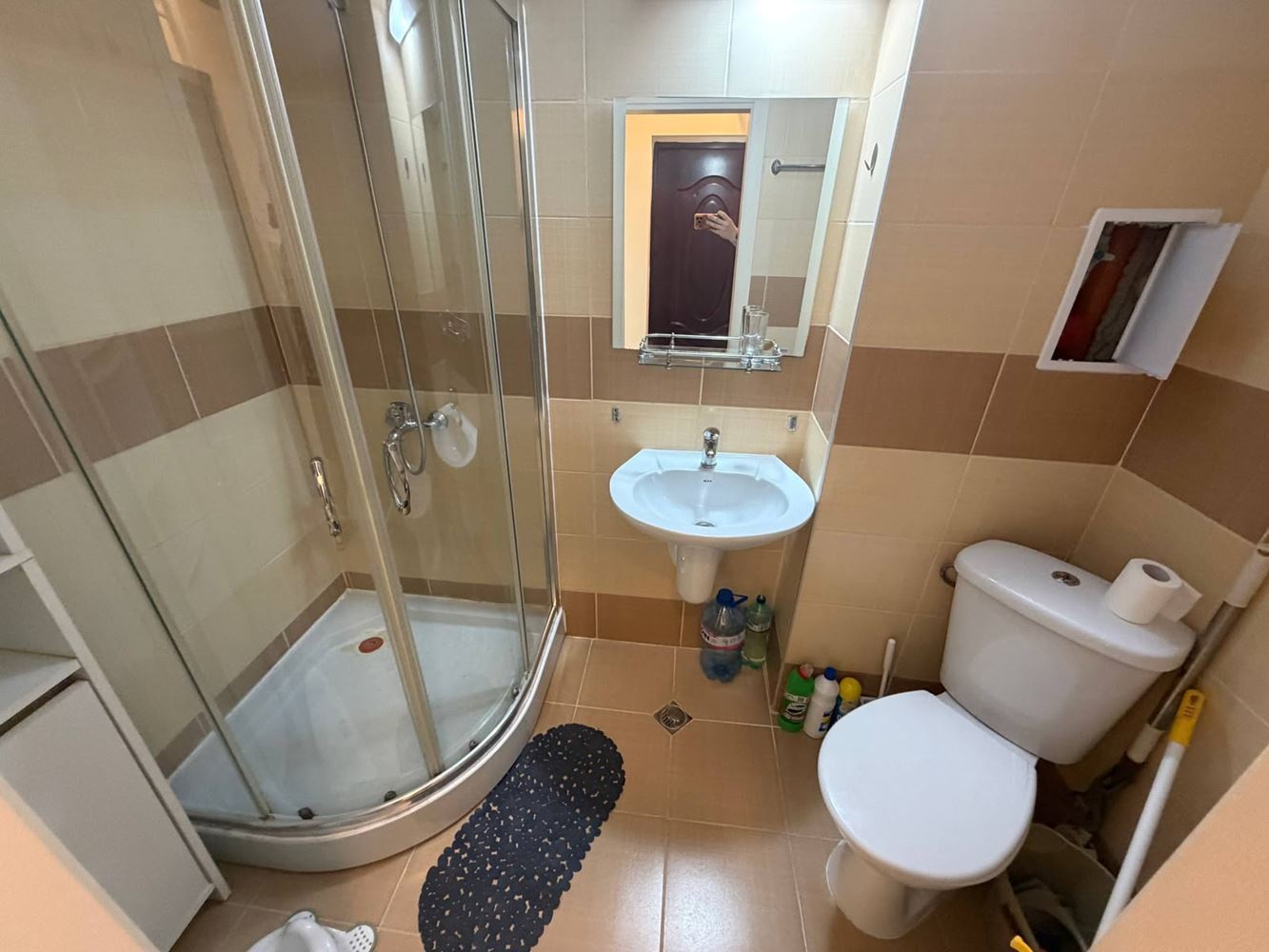  Apartament z jedną sypialnią w sercu Rawdy – przytulne mieszkanie z widokiem na zieleń