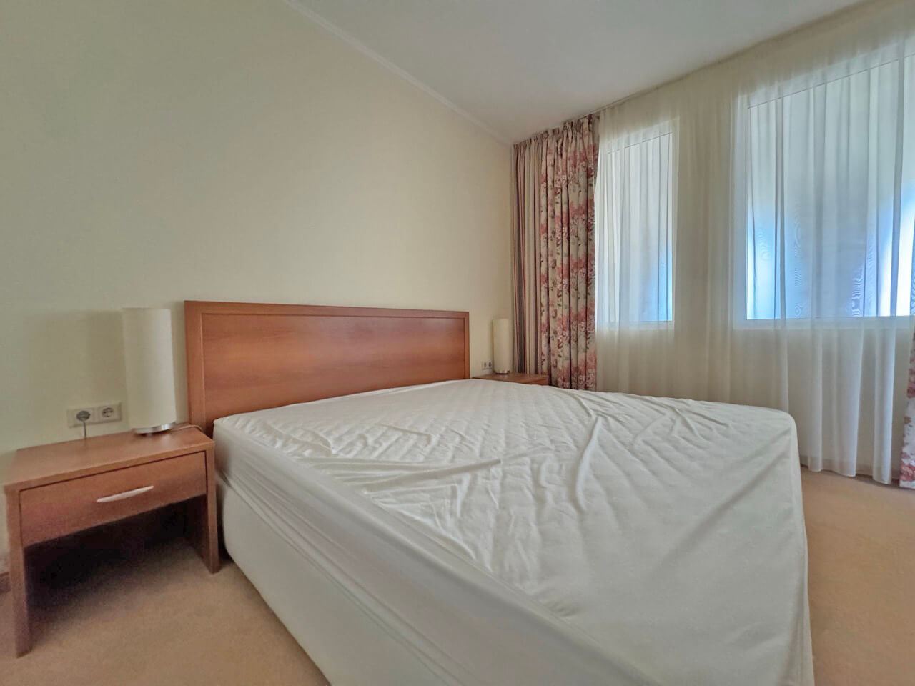 Ekskluzywny apartament z jedną sypialnią w pierwszej linii brzegowej w Pomorie – luksus, prestiż i inwestycja z natychmiastowym zwrotem