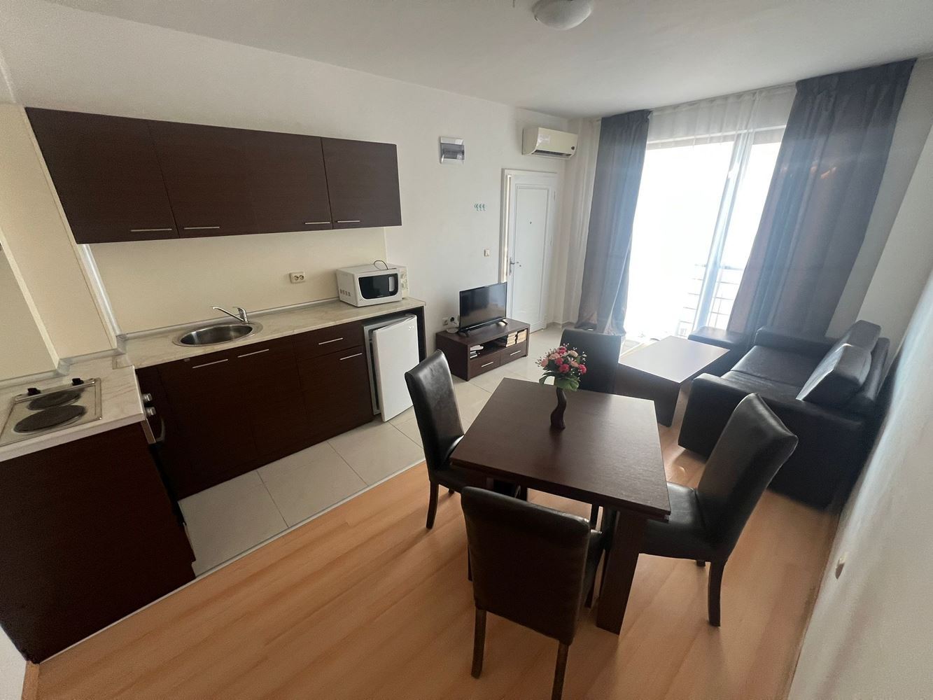 Apartament z dwiema sypialniami między Słonecznym Brzegiem a Świętym Własem