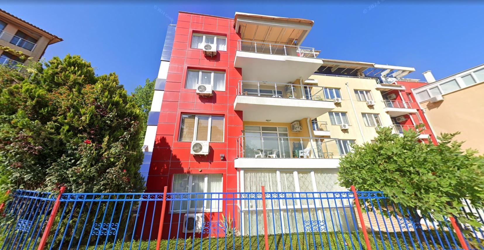 Apartament z dwiema sypialniami w pierwszej linii brzegowej w Kiten z panoramicznym widokiem na morze i imponującymi tarasami