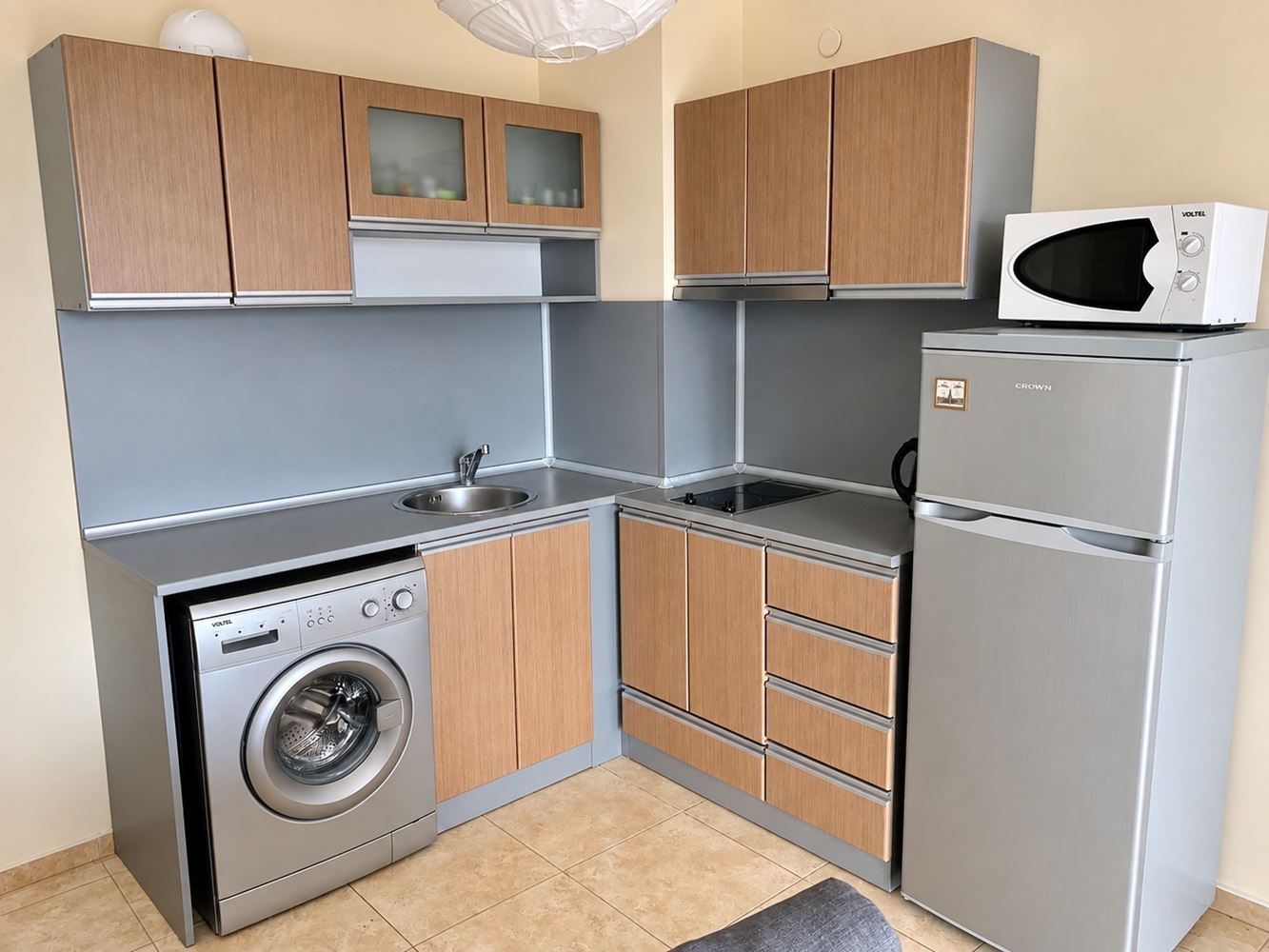 Przestronny apartament z dwiema sypialniami i widokiem na przyrodę w Nesebyrze