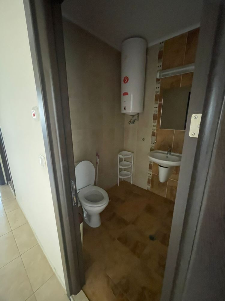 Stylowy trzypokojowy apartament na parterze z widokiem na basen – tylko 300 metrów od morza w Nesebyrze