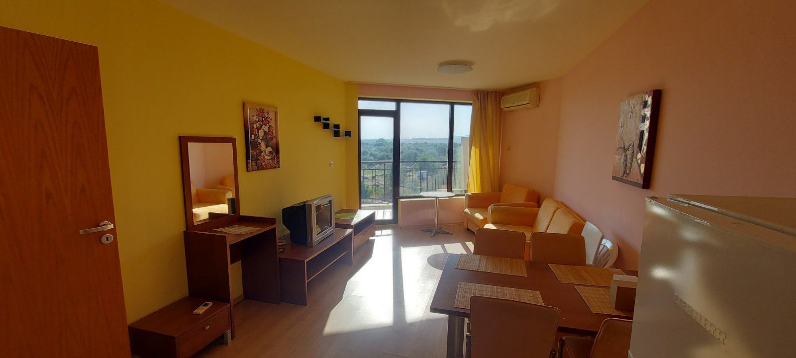Przestronny apartament z jedną sypialnią w kompleksie z basenem i doskonałymi udogodnieniami w Słonecznym Brzegu