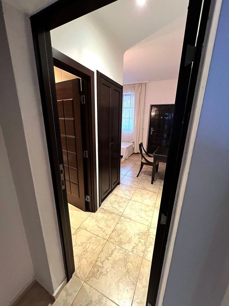 Wyjątkowy apartament z dwiema sypialniami, panoramicznym widokiem na morze i basen, w pierwszej linii brzegowej w Obzorze