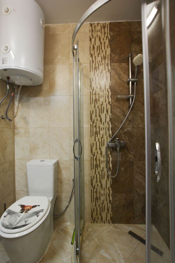 Luksusowy apartament trzypokojowy z widokiem na morze na pierwszej linii w Rawdzie – 114 m², dwa tarasy i pełen komfort