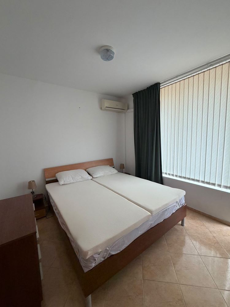 Apartament z jedną sypialnią i widokiem na morze w Sweti Własie, rejon Intsaraki – przytulność i spokój nad morzem