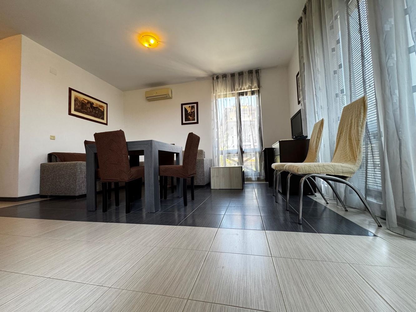 Apartament z widokiem na morze w Czernomorcu – komfort, luksusowy kompleks i idealna atmosfera wakacyjna