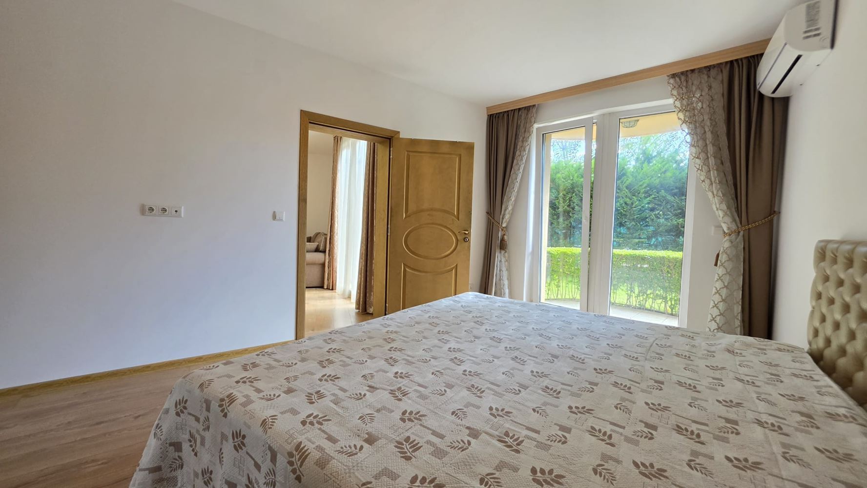 Stylowy apartament z jedną sypialnią, funkcjonalnym rozkładem, komfortem i spokojną atmosferą kurortu