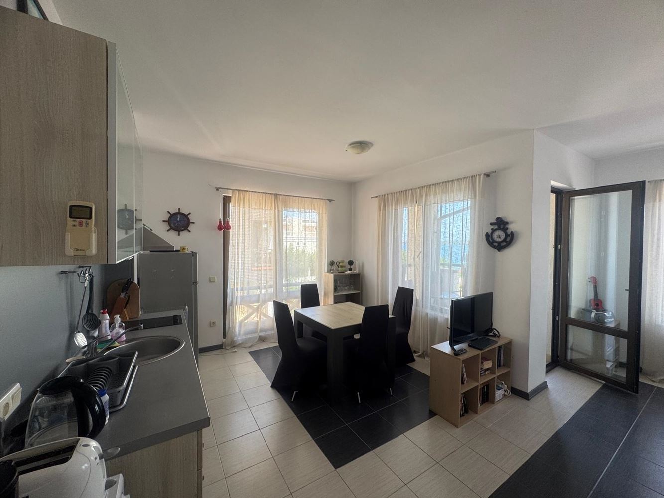 Wymarzony dom nad morzem – apartament z dwiema sypialniami, doskonałą lokalizacją i udogodnieniami