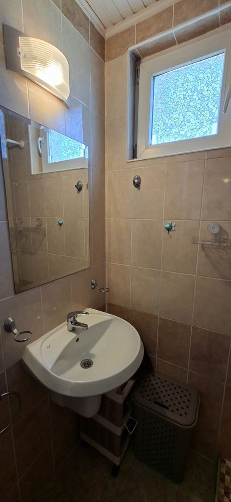 Przestronne i jasne mieszkanie z jedną sypialnią w zadbanym kompleksie blisko Słonecznego Brzegu