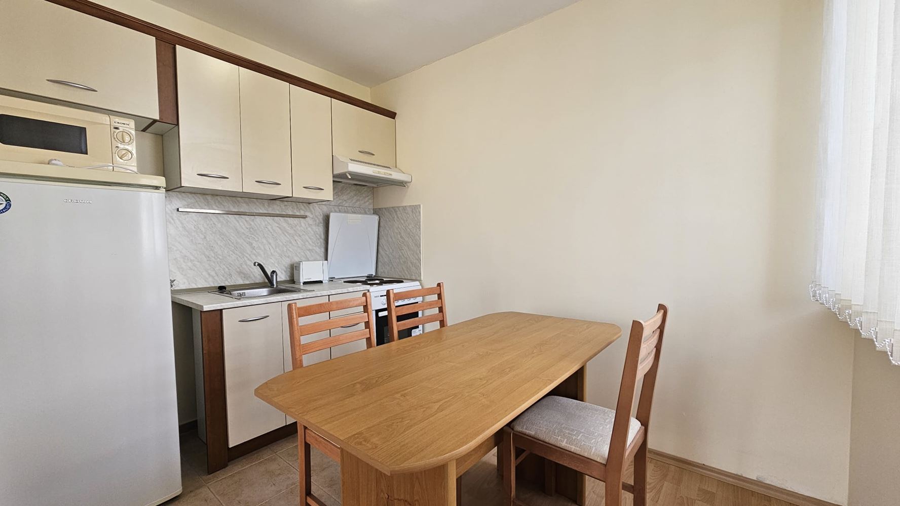 Morska idylla w pierwszej linii – mieszkanie z jedną sypialnią z widokiem na morze w Sveti Vlas