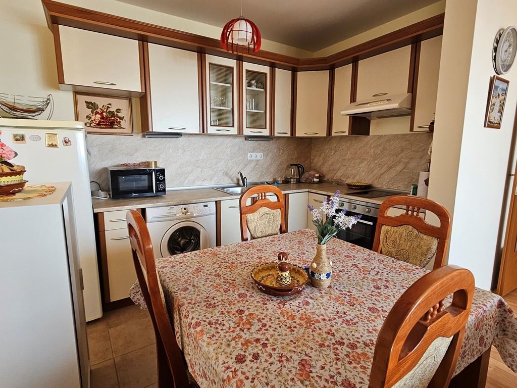 Sveti Vlas, pierwsza linia morza – panoramiczne mieszkanie z jedną sypialnią z widokiem na morze z każdego pokoju