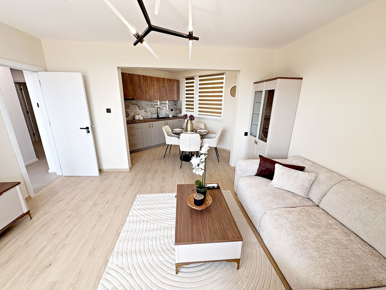 Dwa niezależne przestrzenie mieszkalne z widokiem na morze w centrum Świętego Własu – designerskie wnętrze i własne miejsce parkingowe