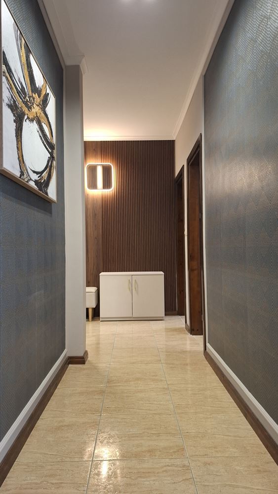 Luksusowy apartament z dwiema sypialniami przy pierwszej linii morza w Świętym Własie – wyjątkowa morska atmosfera i prestiżowy komfort