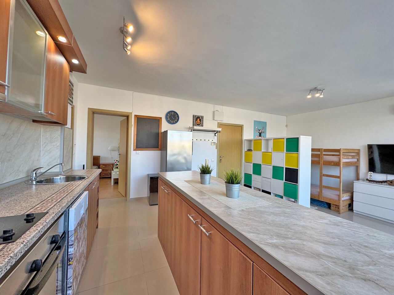 Luksusowy penthouse w Słonecznym Brzegu z imponującym tarasem panoramicznym i doskonałą lokalizacją