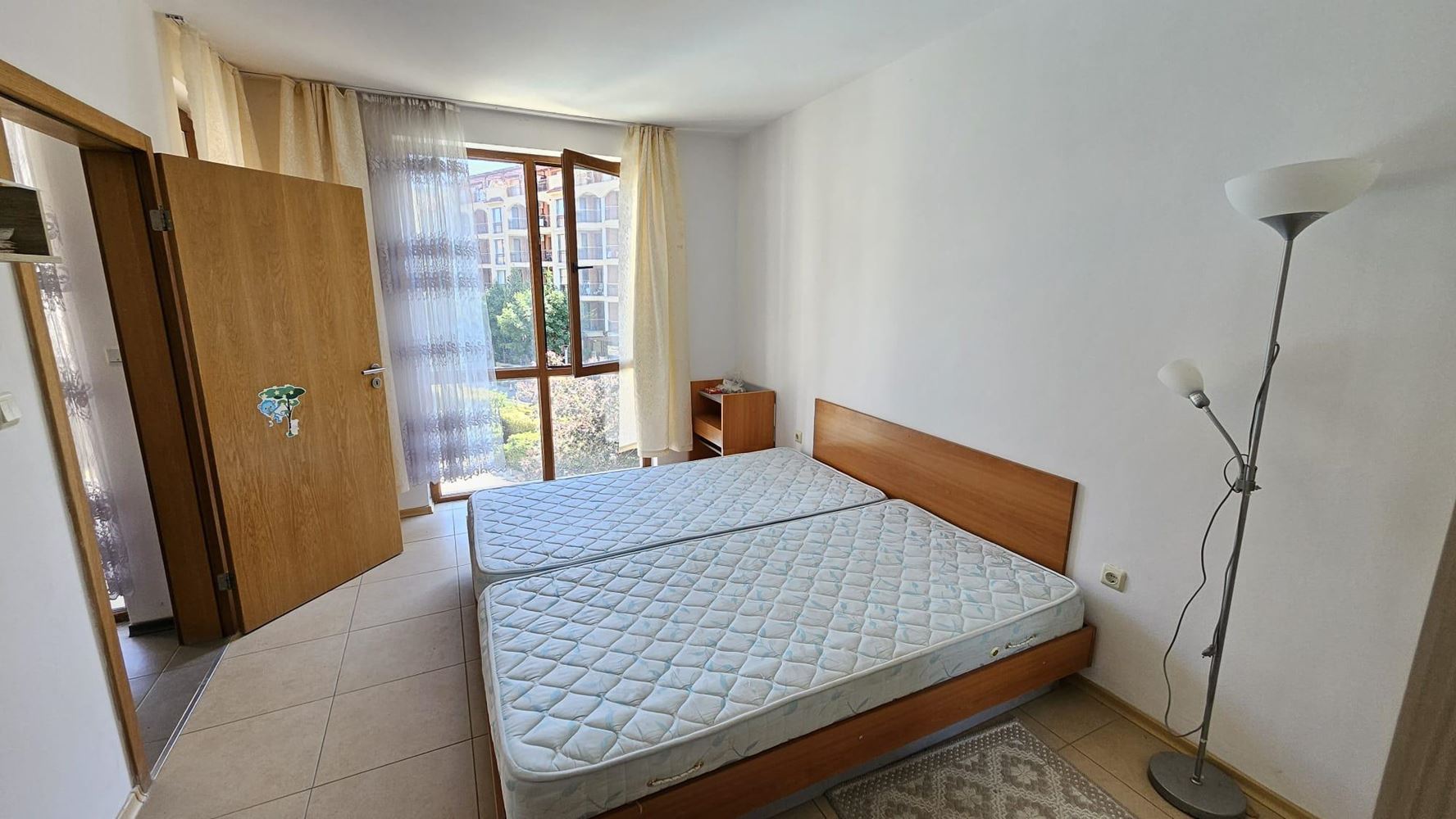 Apartament w kompleksie w Słonecznym Brzegu z basenem, restauracją i niską opłatą za utrzymanie