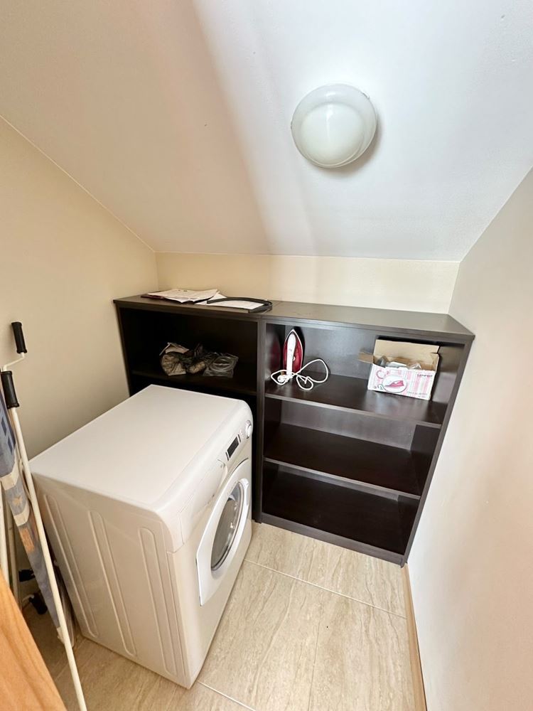 Pierwsza linia brzegowa w Sveti Vlas – imponujący apartament dwupoziomowy z trzema sypialniami, panoramicznym widokiem i ogromnym tarasem
