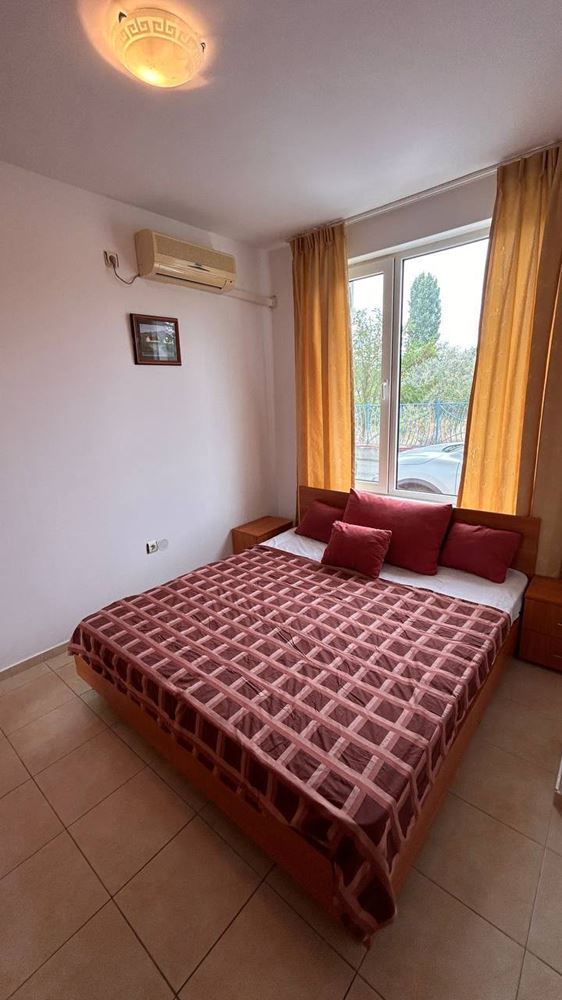 Przestronny apartament z dwiema sypialniami w zamkniętym kompleksie w Słonecznym Brzegu