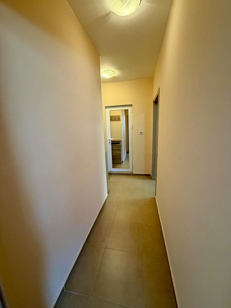 Sarafovo – przestronny apartament z jedną sypialnią, Aktem 16, minimalną opłatą za utrzymanie i pełnym umeblowaniem