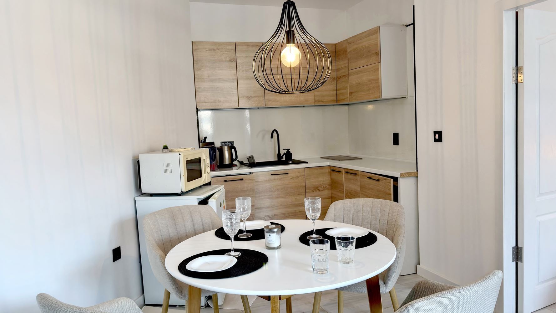 Stylowy apartament z jedną sypialnią 100 metrów od plaży w Słonecznym Brzegu – komfort, luksus i doskonała lokalizacja