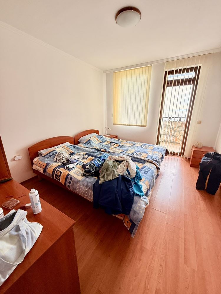 Apartament z dwiema sypialniami na pierwszej linii morza w Sveti Vlas – komfort, przestrzeń i wyjątkowy widok na morze