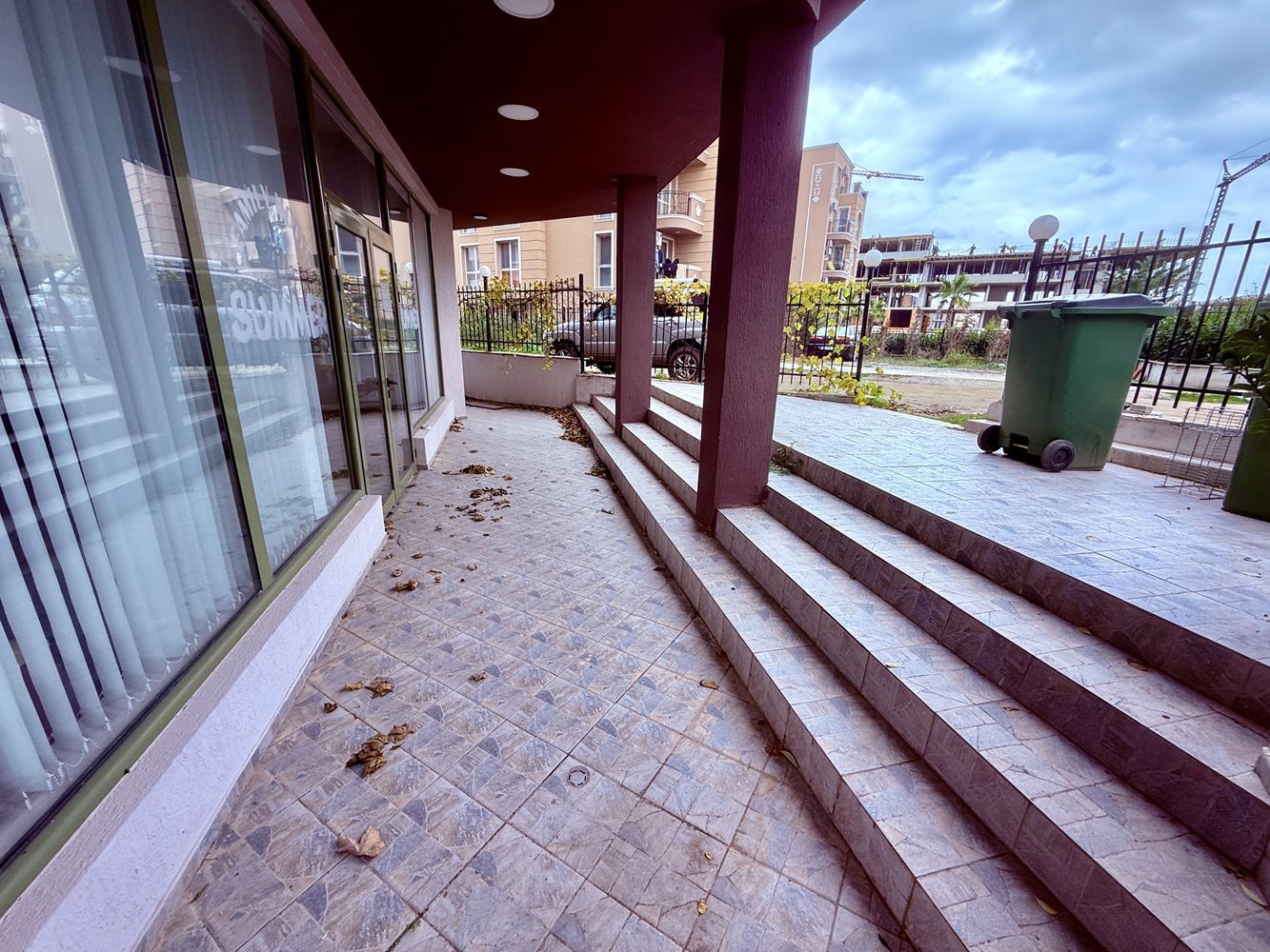 Przestronne mieszkanie z jedną sypialnią w cichej i atrakcyjnej lokalizacji w Ravdzie