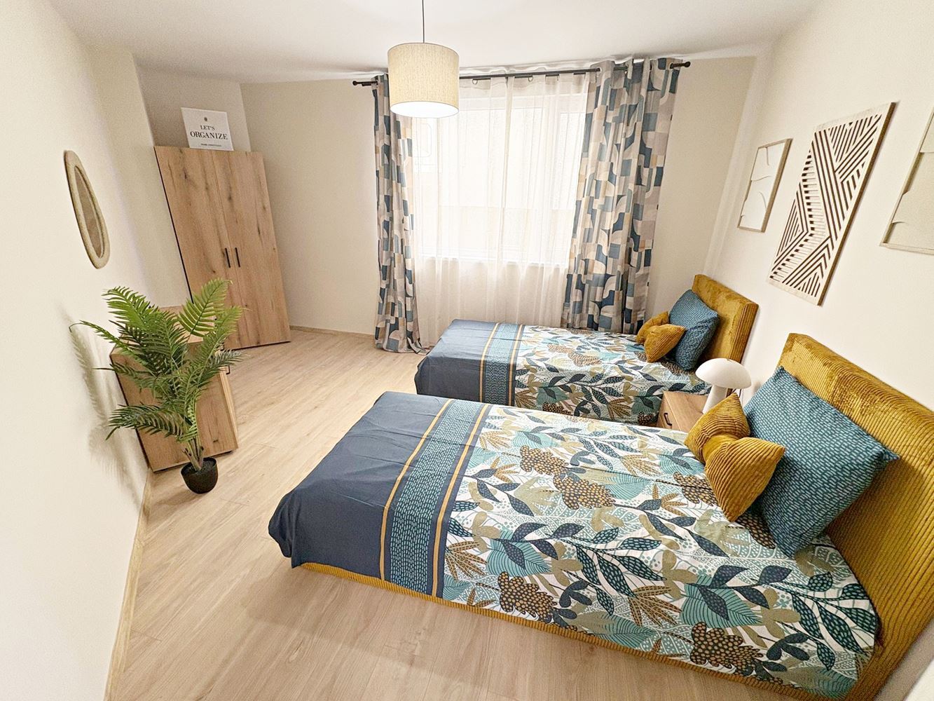 Dwa niezależne przestrzenie mieszkalne z widokiem na morze w centrum Świętego Własu – designerskie wnętrze i własne miejsce parkingowe