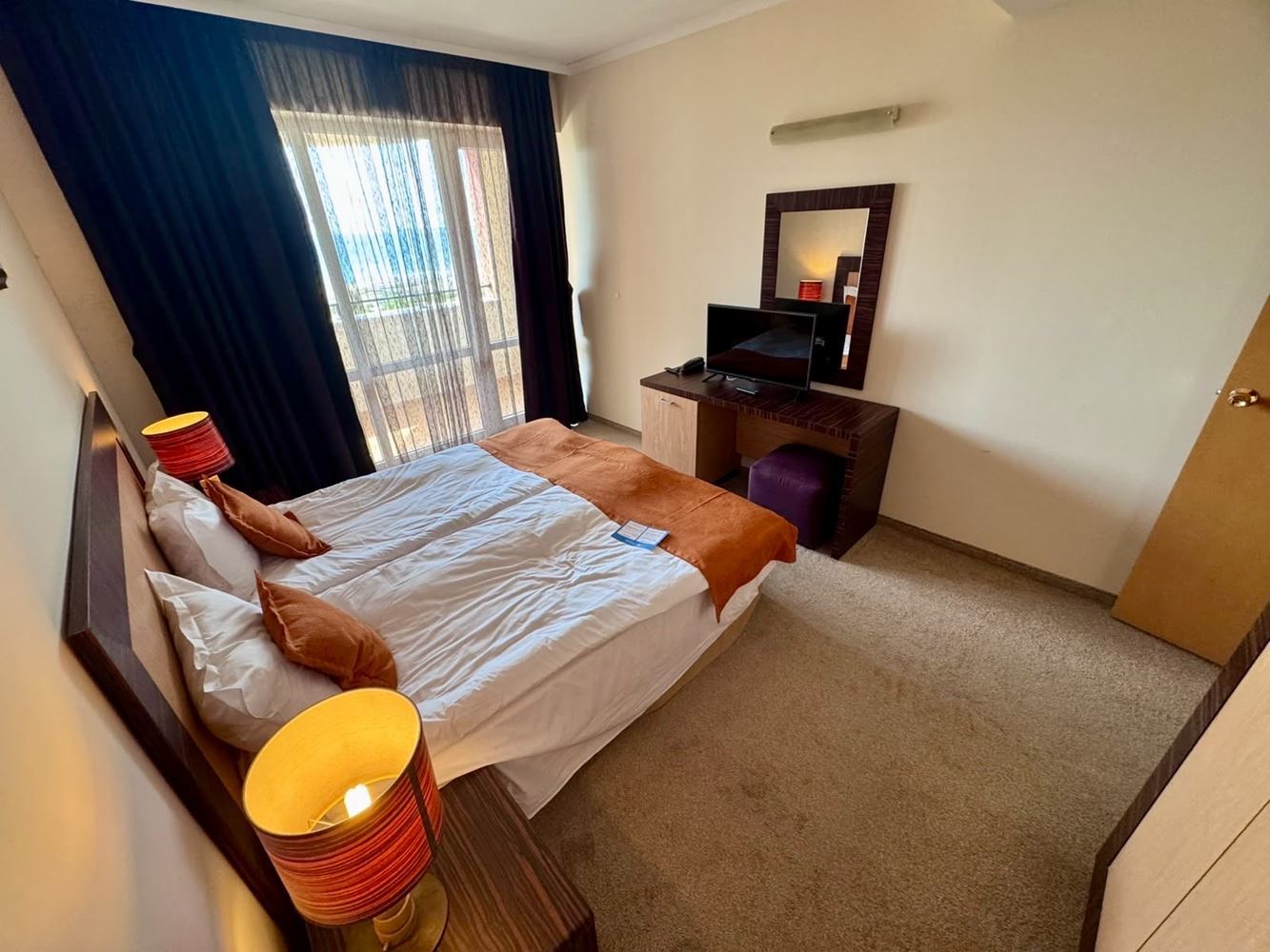 Apartament z jedną sypialnią w pierwszej linii z panoramicznym widokiem na morze w Słonecznym Brzegu