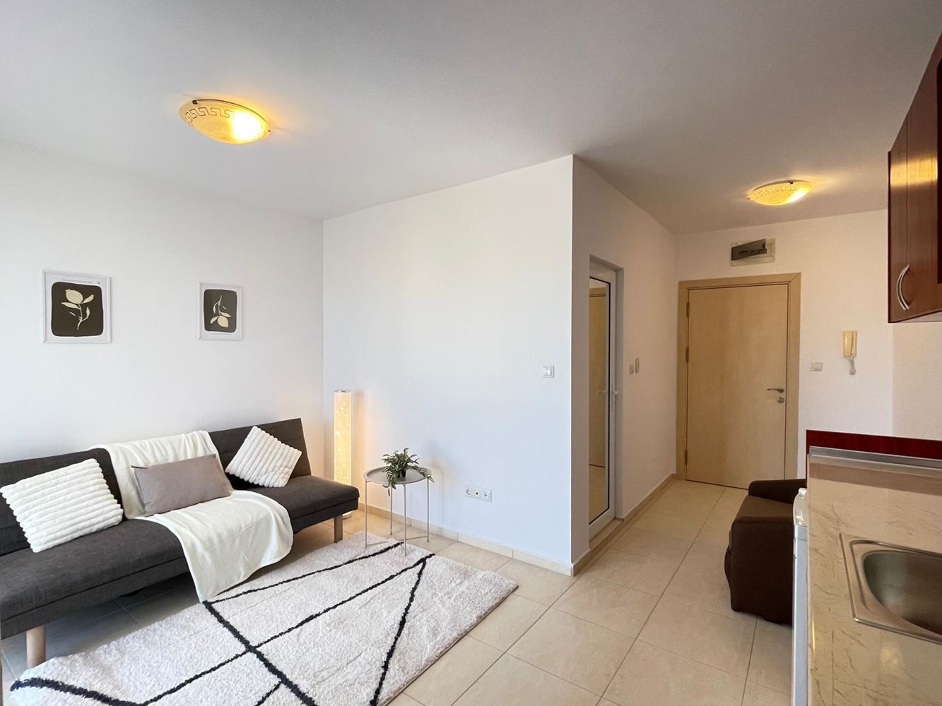 Stylowe umeblowane studio w całorocznym kompleksie w Słonecznym Brzegu, 400 metrów od plaży