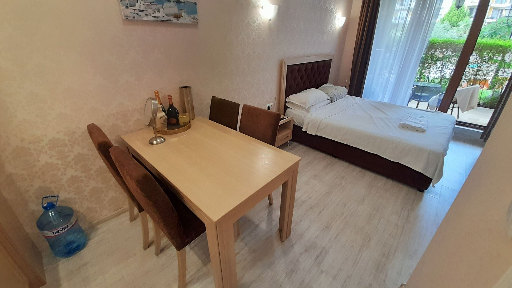 Luksusowe studio na parterze w prestiżowym kompleksie w Słonecznym Brzegu – komfort, udogodnienia i doskonała inwestycja