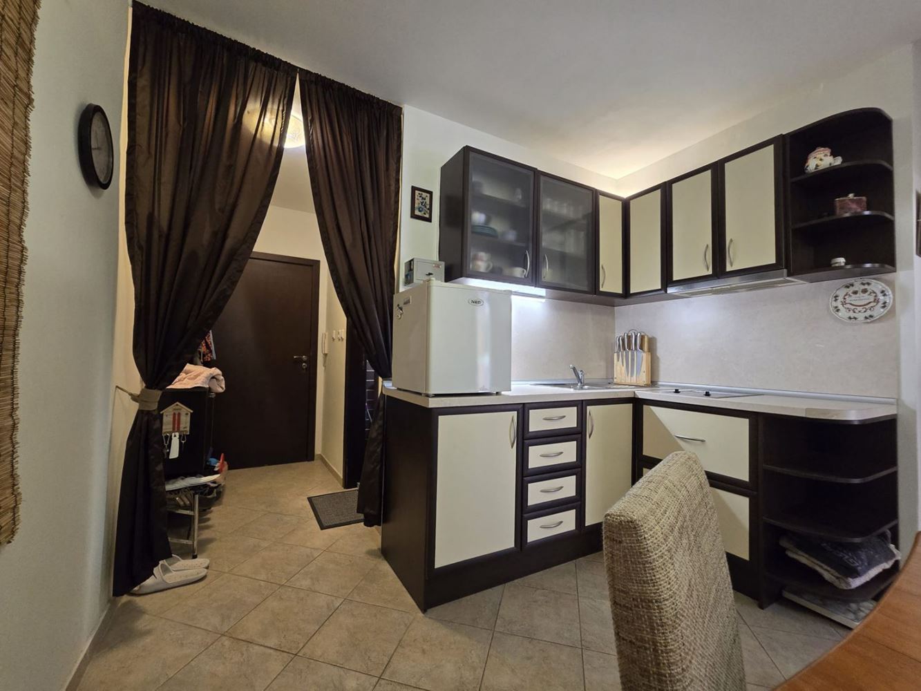Apartament z jedną sypialnią w sercu Sozopola – bez opłaty za utrzymanie