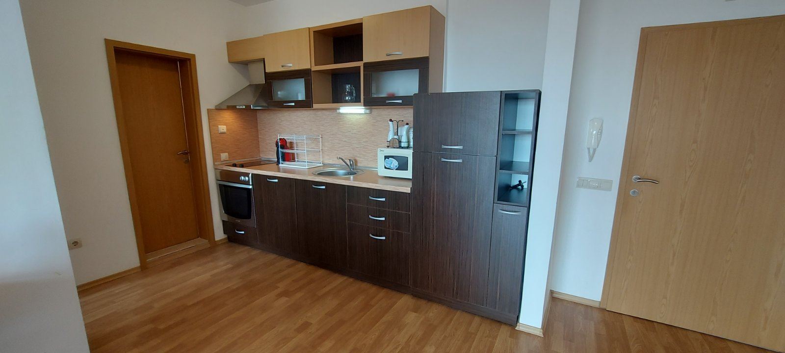 Apartament z jedną sypialnią z panoramicznym widokiem na morze w Aheloy – komfort, przestrzeń i spokój