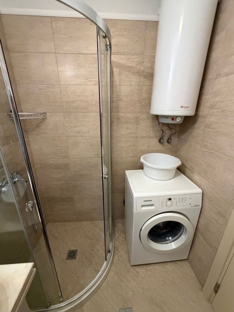 Dwupokojowy apartament z widokiem na basen w całorocznym kompleksie w sercu Słonecznego Brzegu